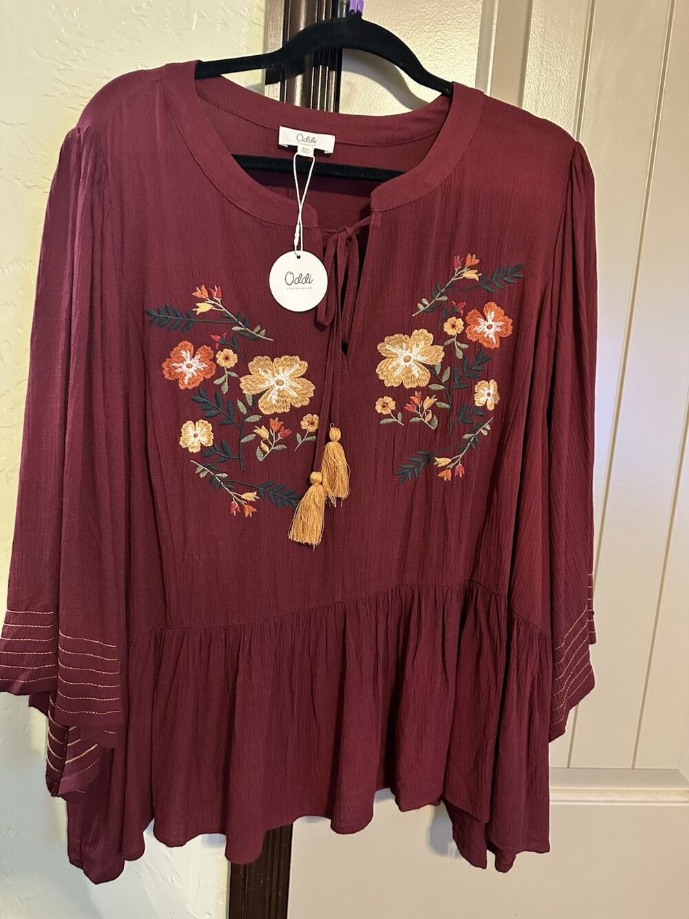 New Oddi Woman’s Plus Size 3X Maroon With Embroidered Flowers